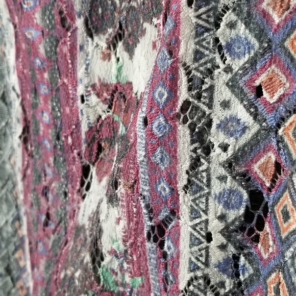 Jolt Layered Top - Picture 4 of 9